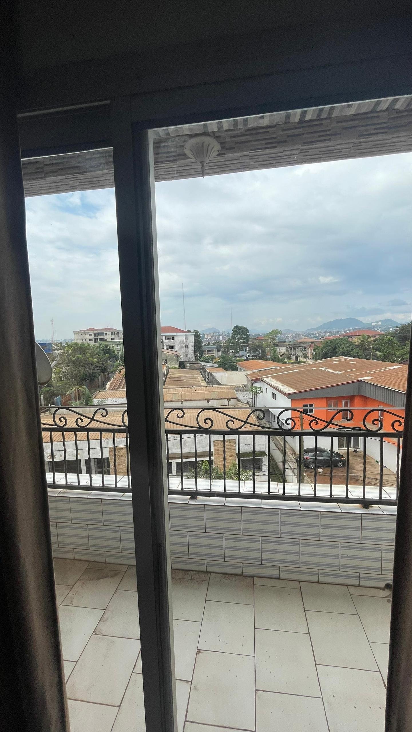 Appartement meublé, Omnisport, Yaoundé  