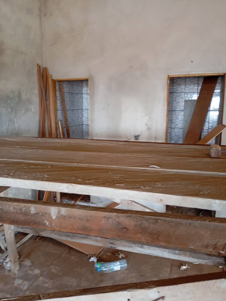 Grand espace commercial à louer, Mvog-ada, Yaoundé 