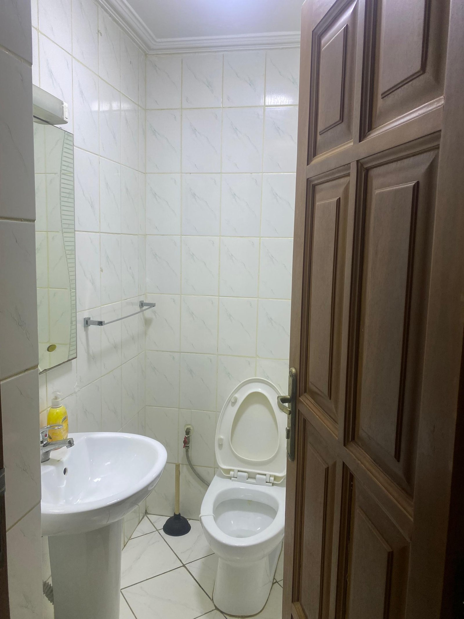 Appartement meublé à louer, Bastos, Yaoundé 