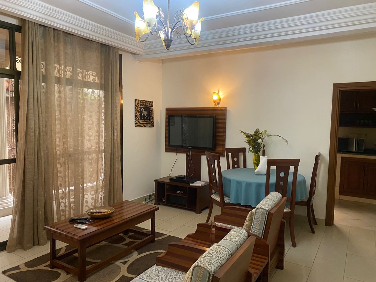 Appartement meublé à louer, Bastos, Yaoundé 