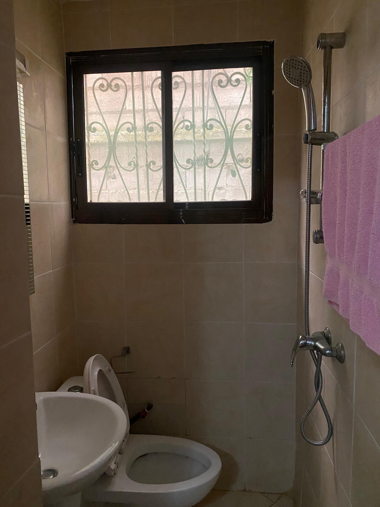 Appartement meublé à louer, Bastos, Yaoundé 