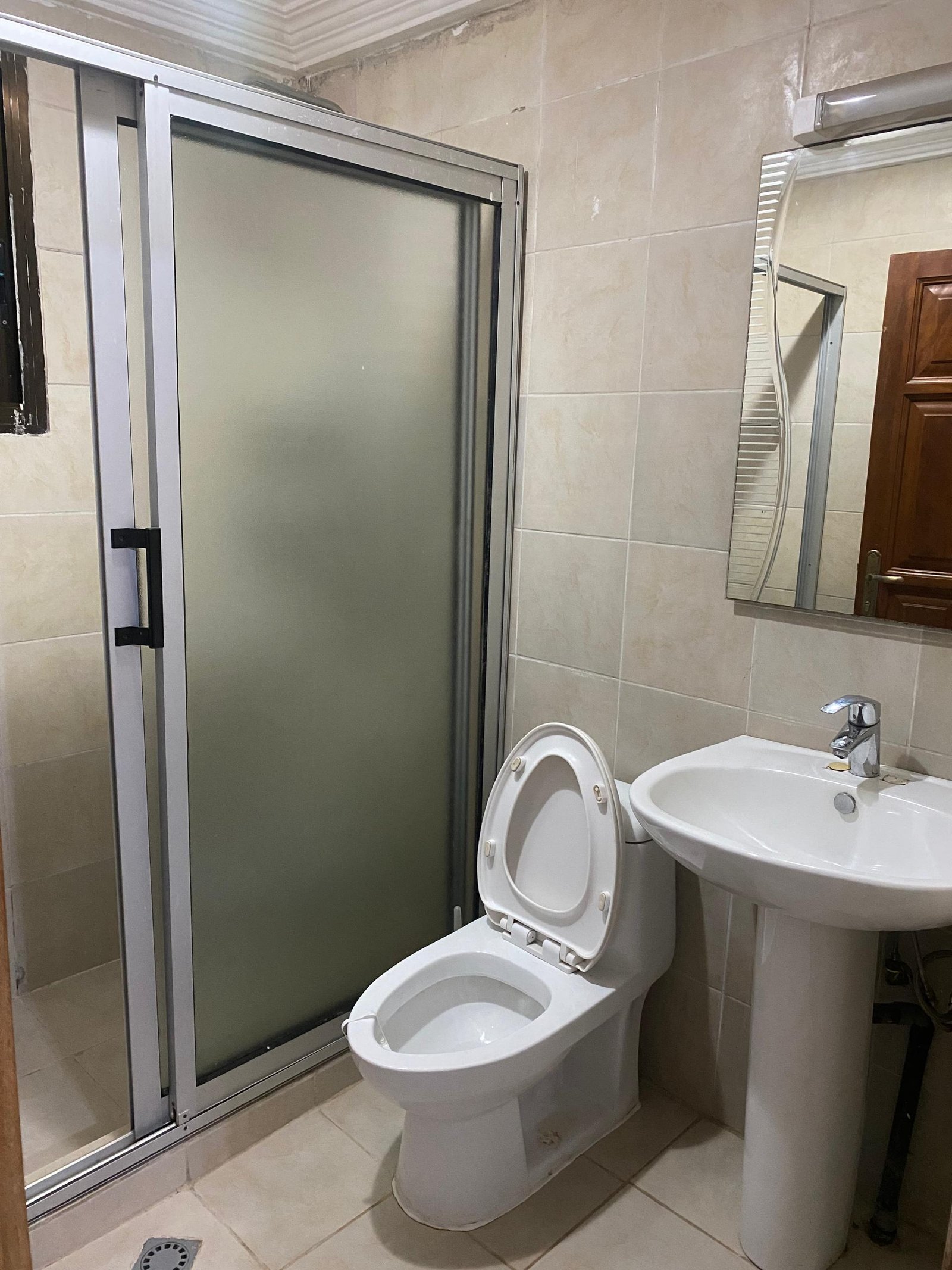 Appartement meublé à louer, Bastos, Yaoundé 