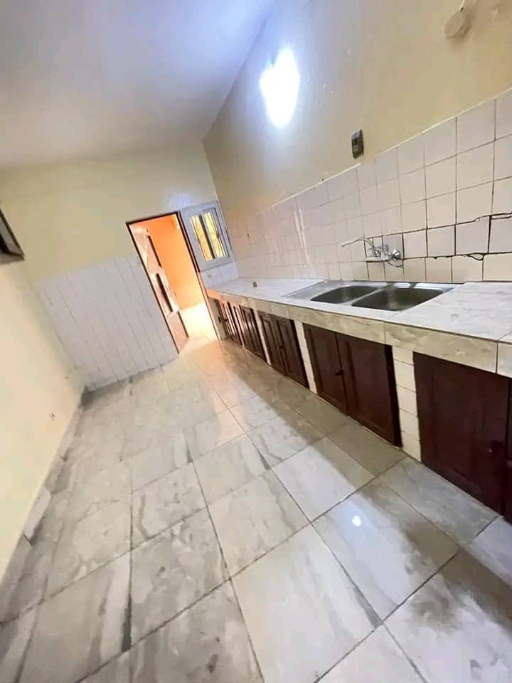 Appartement à louer, Santa Barbara, Yaoundé 
