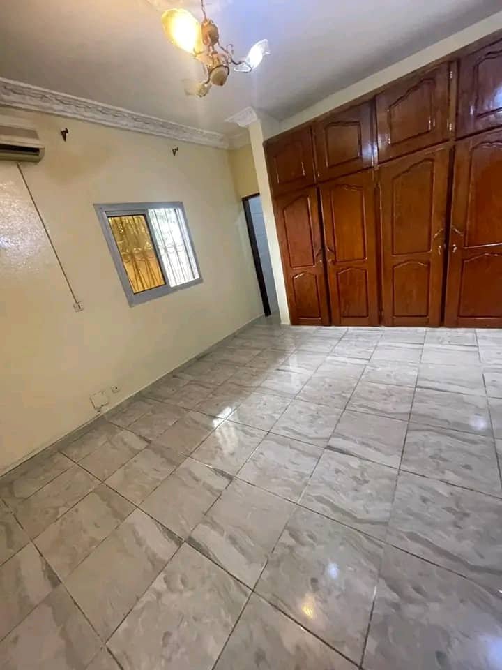 Appartement à louer, Santa Barbara, Yaoundé 