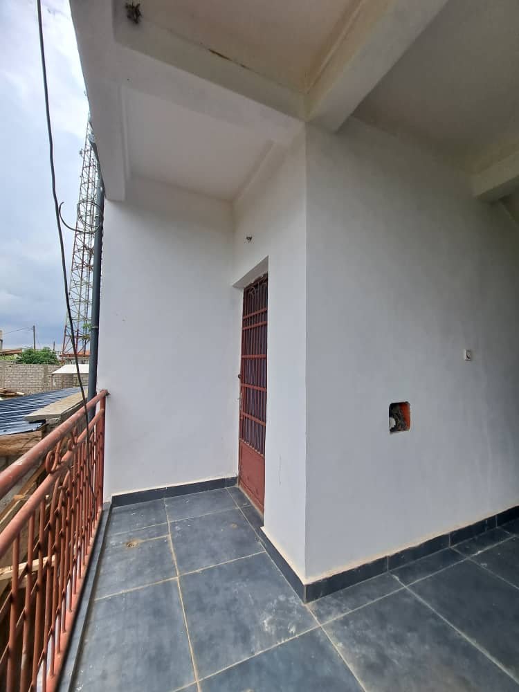 Studio à louer, Nkolfoulou, Yaoundé 