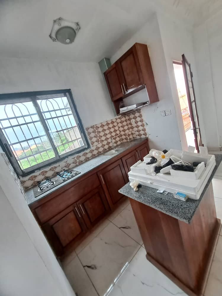 Studio à louer, Nkolfoulou, Yaoundé 