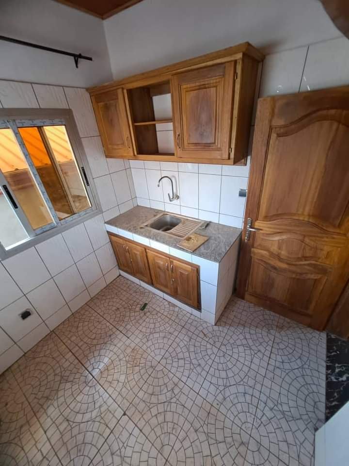 Appartement à louer, Nkolfoulou, Yaoundé 