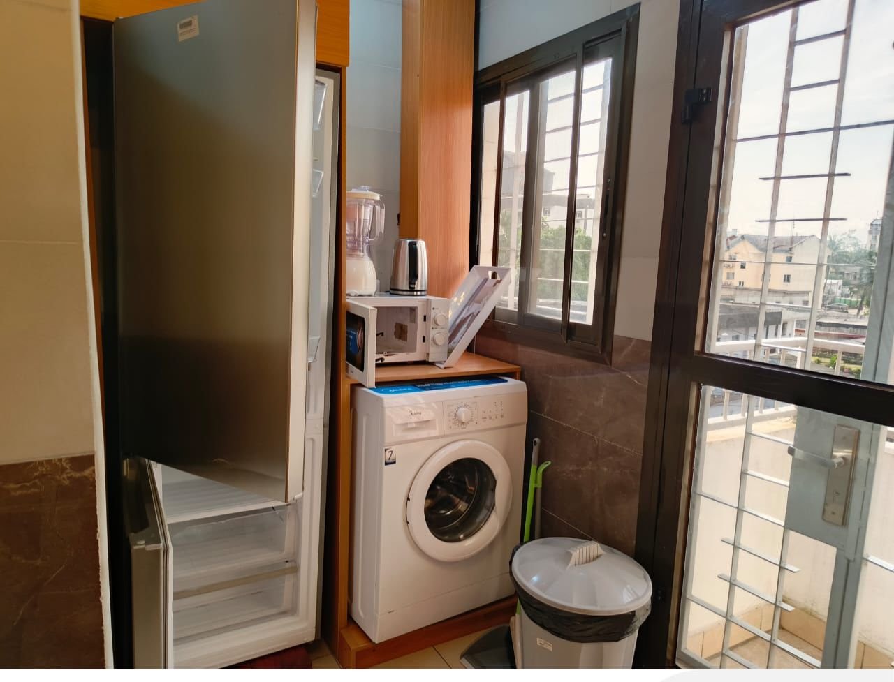 Appartement meublé à louer, Bonapriso, Douala 