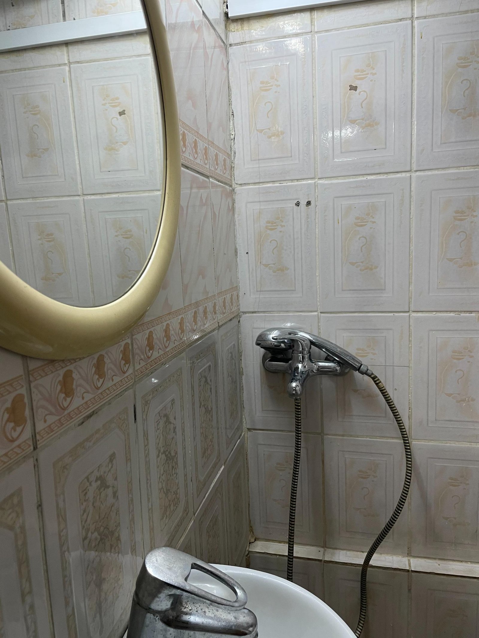 Duplex meublé à louer, Bonapriso, Douala 