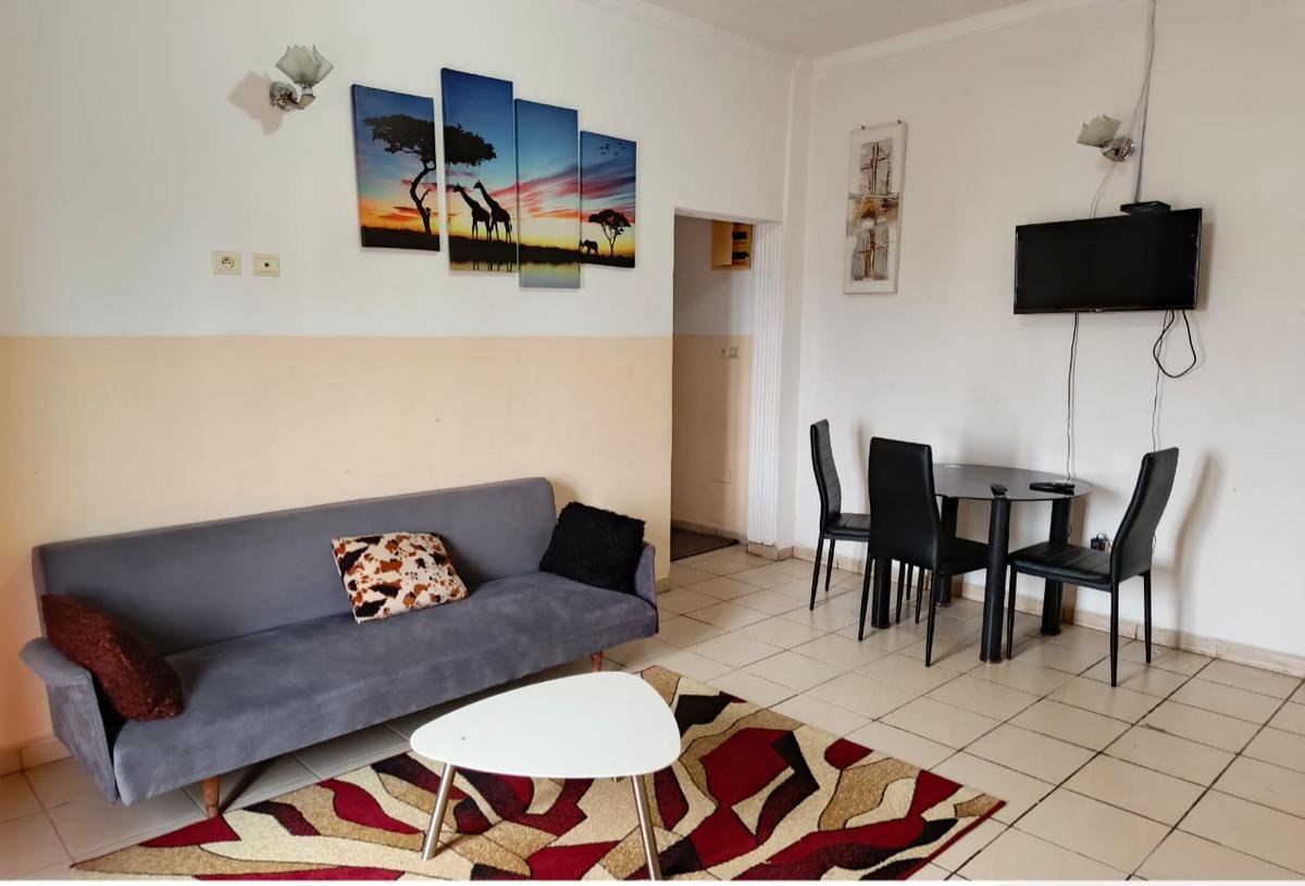 Studio meublé à louer, Bali, Douala