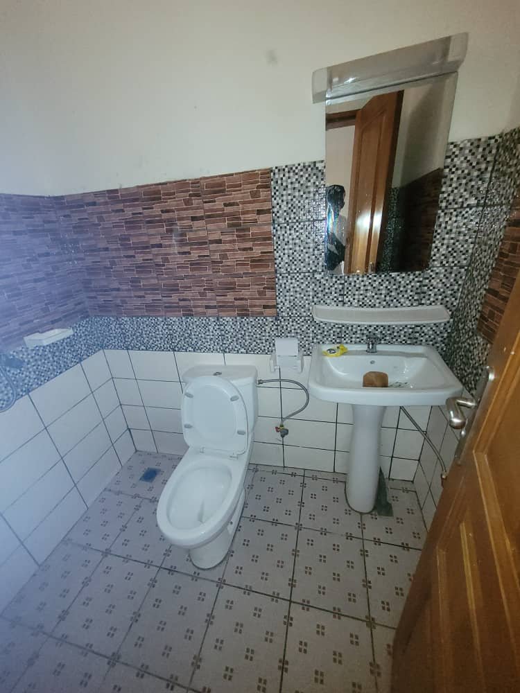 appartement  à louer, Biyemassi, Yaoundé 