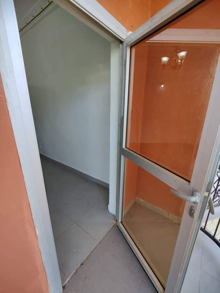 Studio à louer, Emana, Yaoundé 