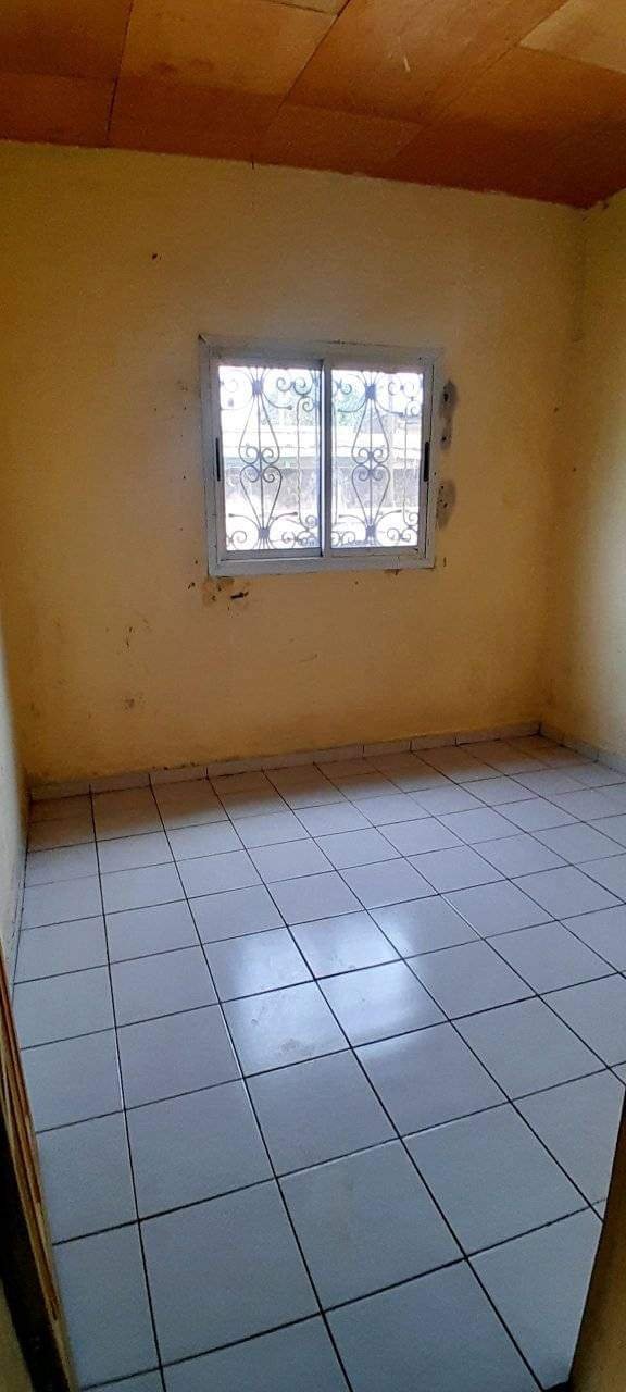 Studio moderne  à louer, Mvogbeti, Yaoundé 