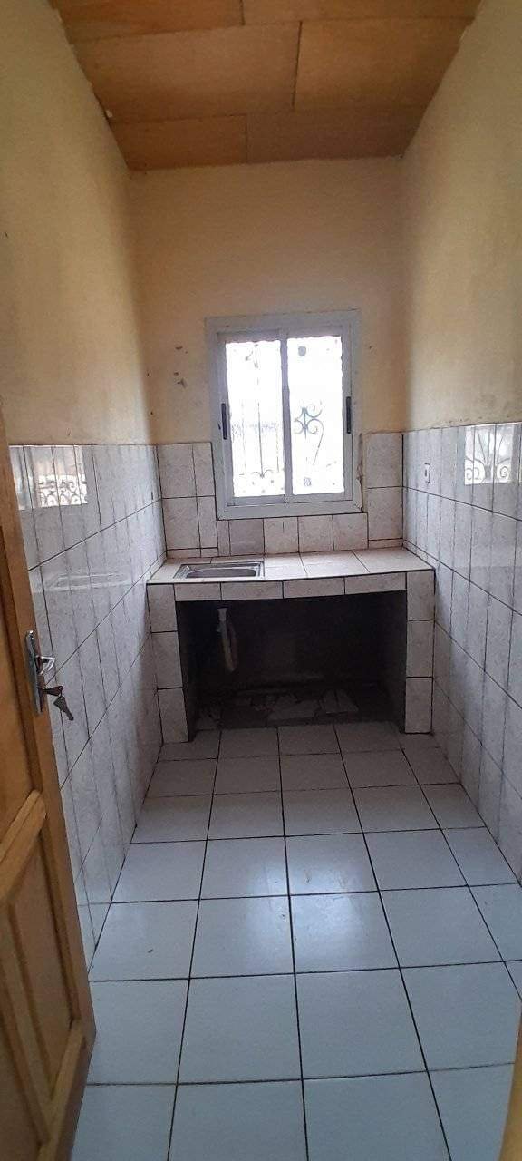 Studio moderne  à louer, Mvogbeti, Yaoundé 