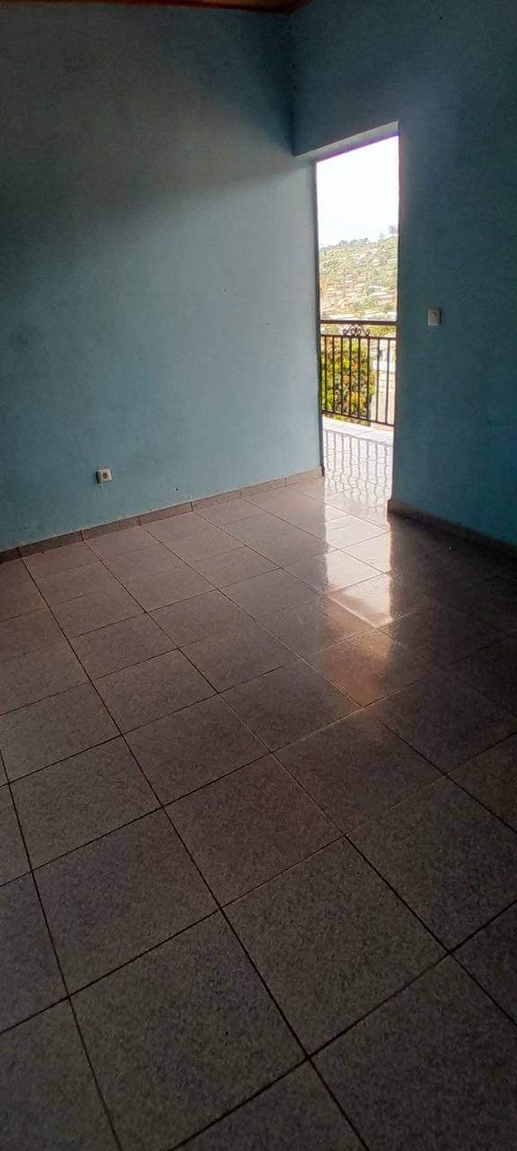 Studio moderne  à louer, Mvogbeti, Yaoundé 