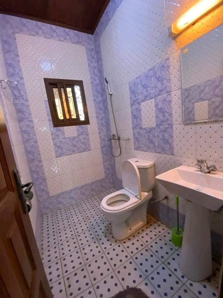 Grand appartement à louer, Mendong, Yaoundé 