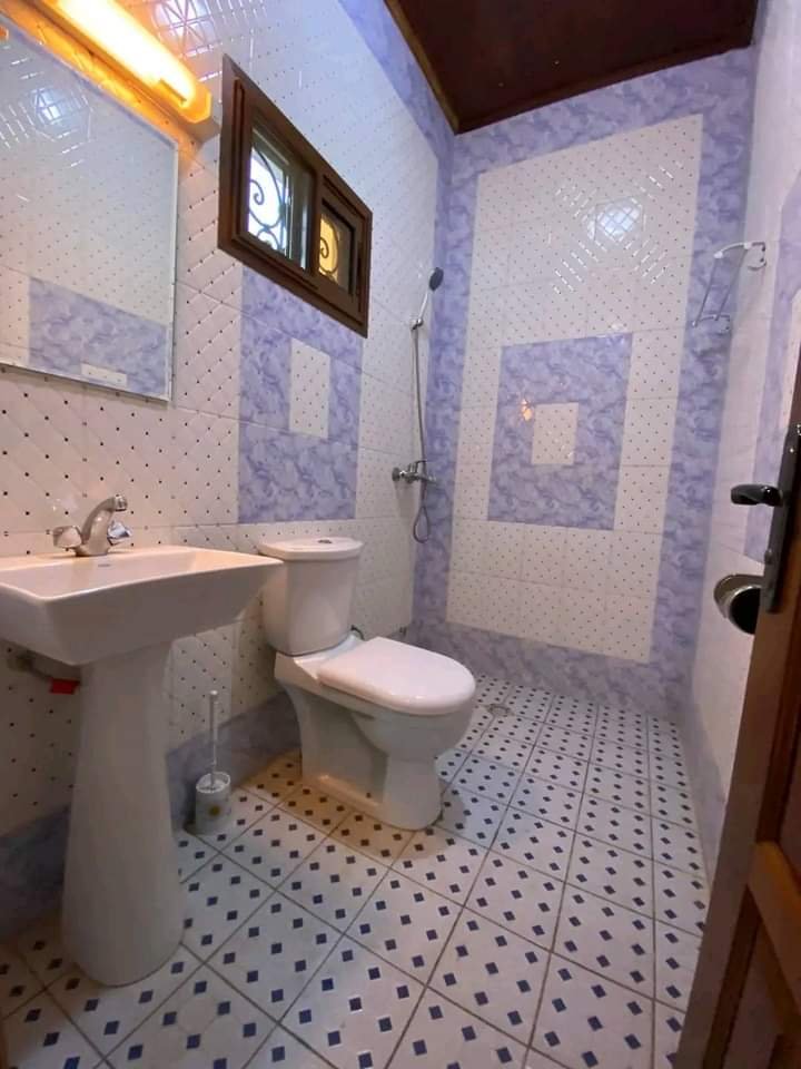 Grand appartement à louer, Mendong, Yaoundé 