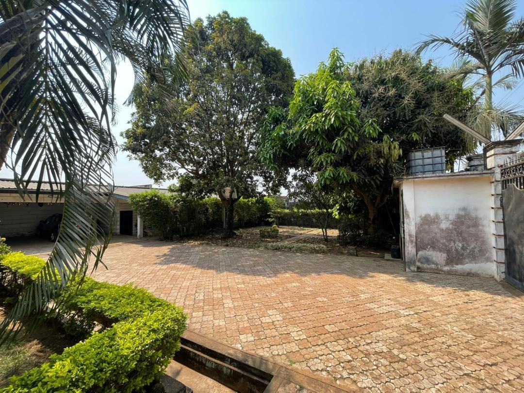 Duplex à vendre , Mvan, Yaoundé 
