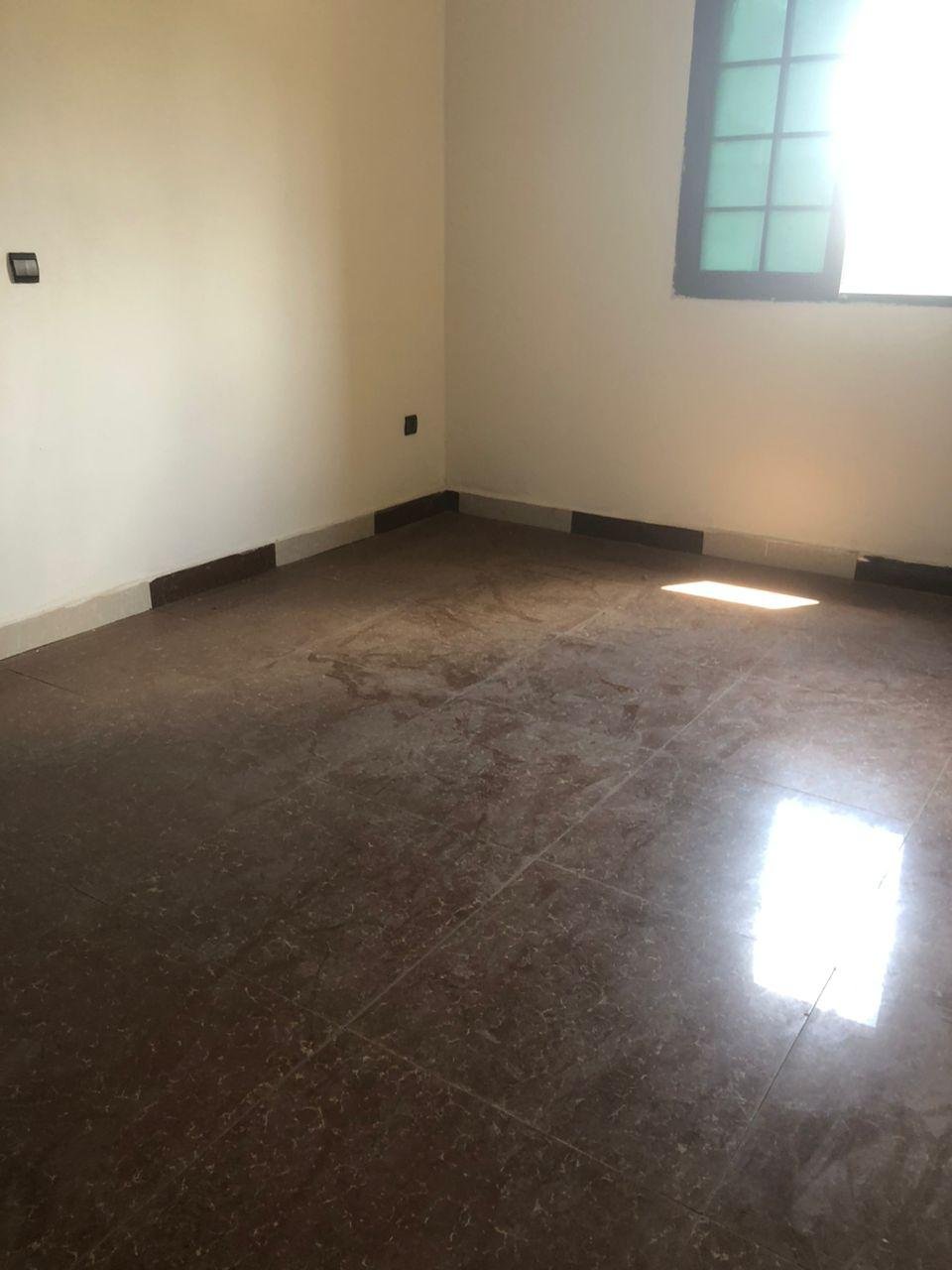 Appartement non meublé à louer, Dragage, Yaoundé 