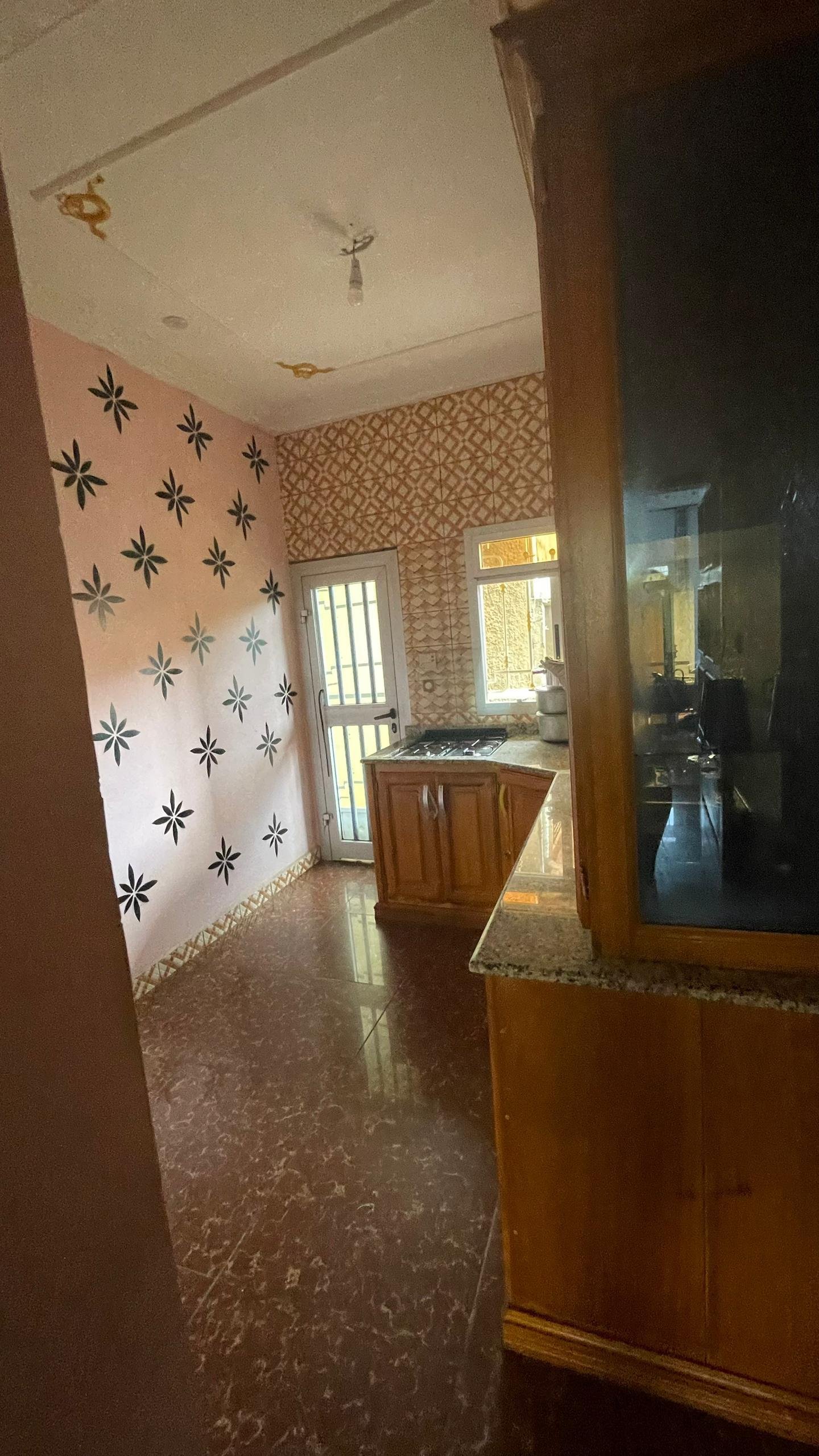 Appartement meublé à louer, Titi garage, Yaoundé 