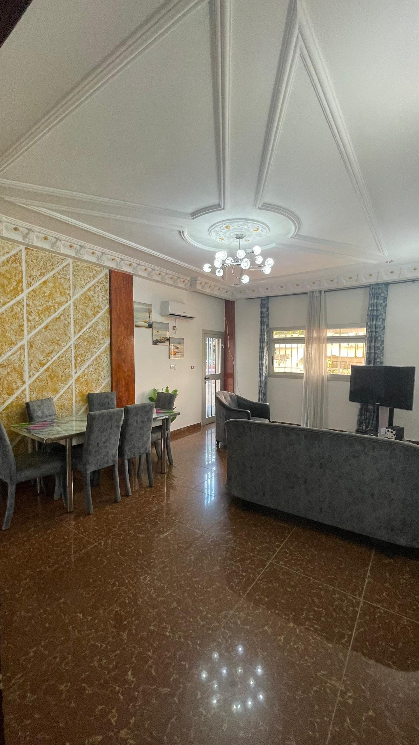 Appartement meublé à louer, Titi garage, Yaoundé 