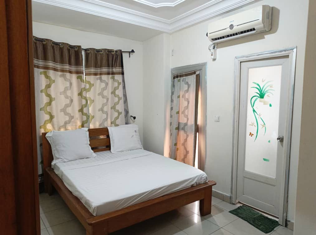 Appartement meublé à louer, Bali, Yaoundé 