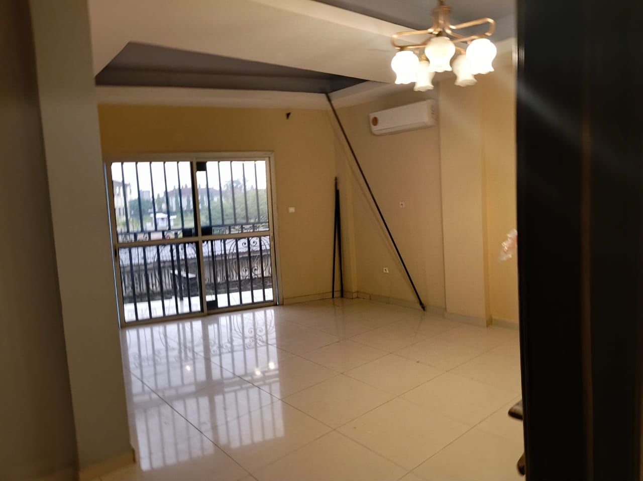 Appartement à louer, Bonapriso, Douala