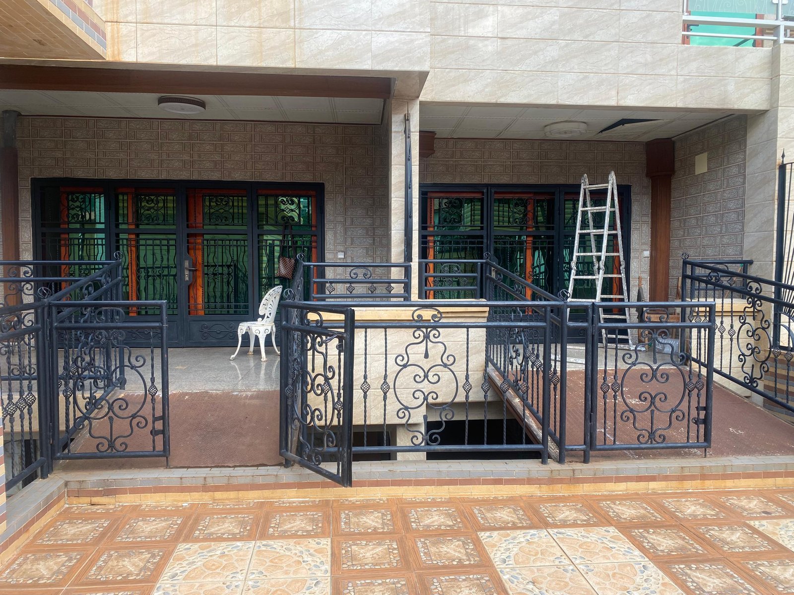 Bureau à louer, Golf, Yaoundé 