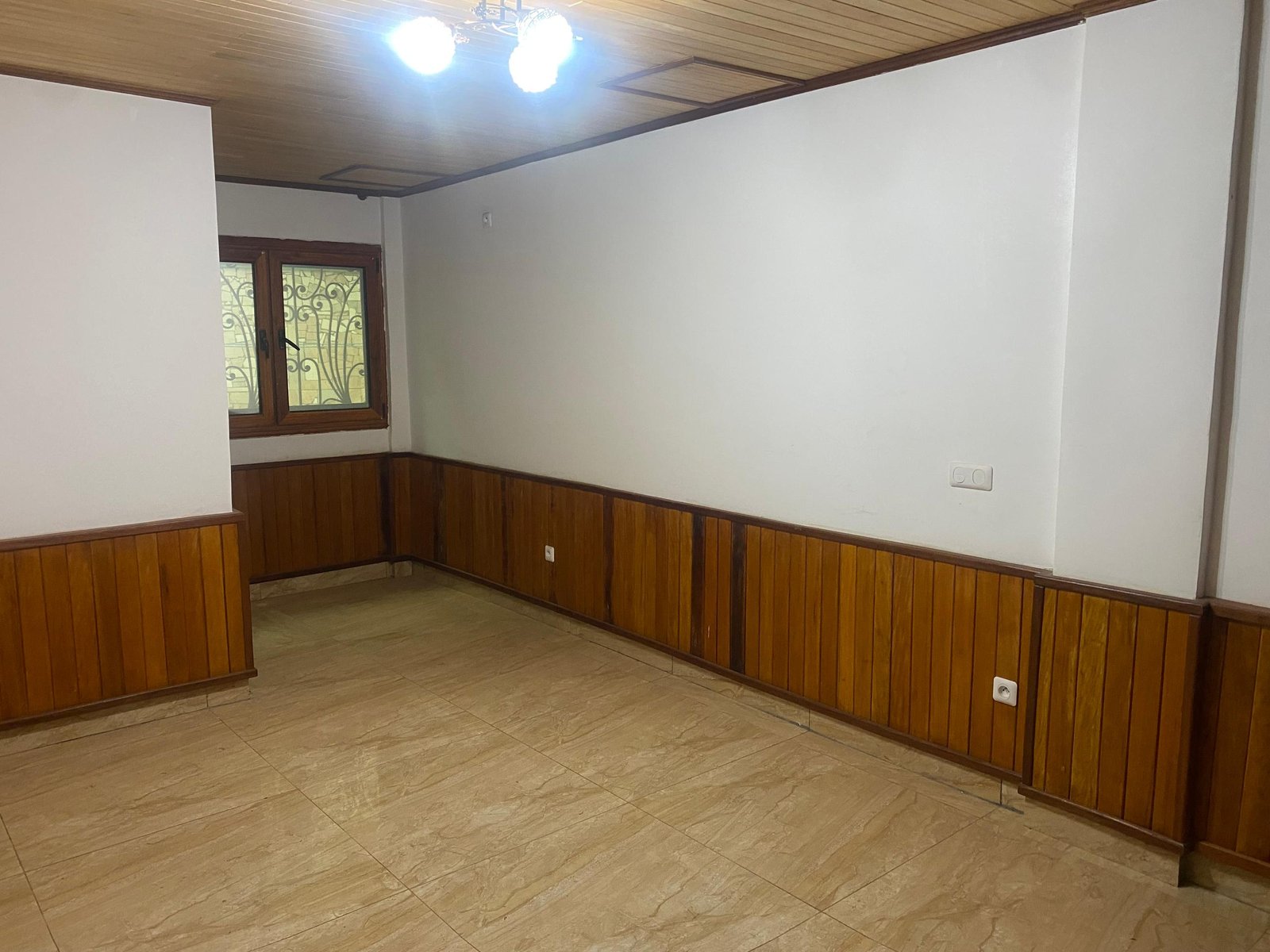 Bureau à louer, Golf, Yaoundé 