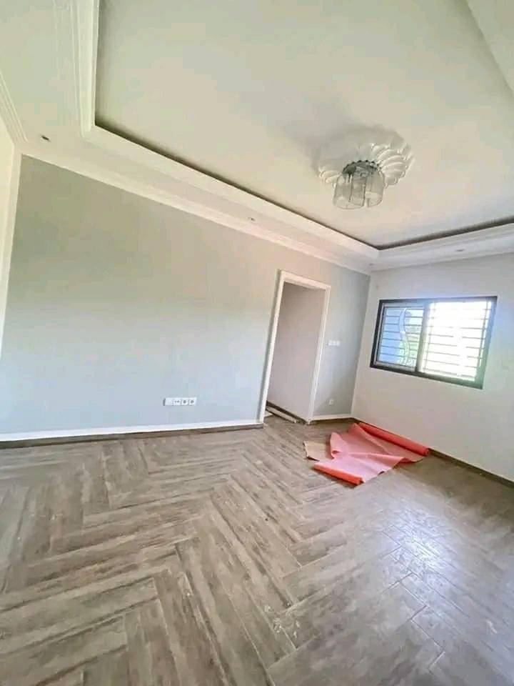 Studio moderne à louer, Fougerole, Yaoundé 