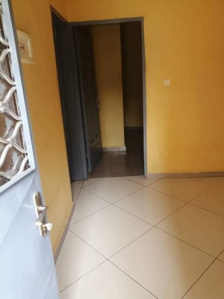 Studio moderne à louer,  Messassi, Yaoundé 