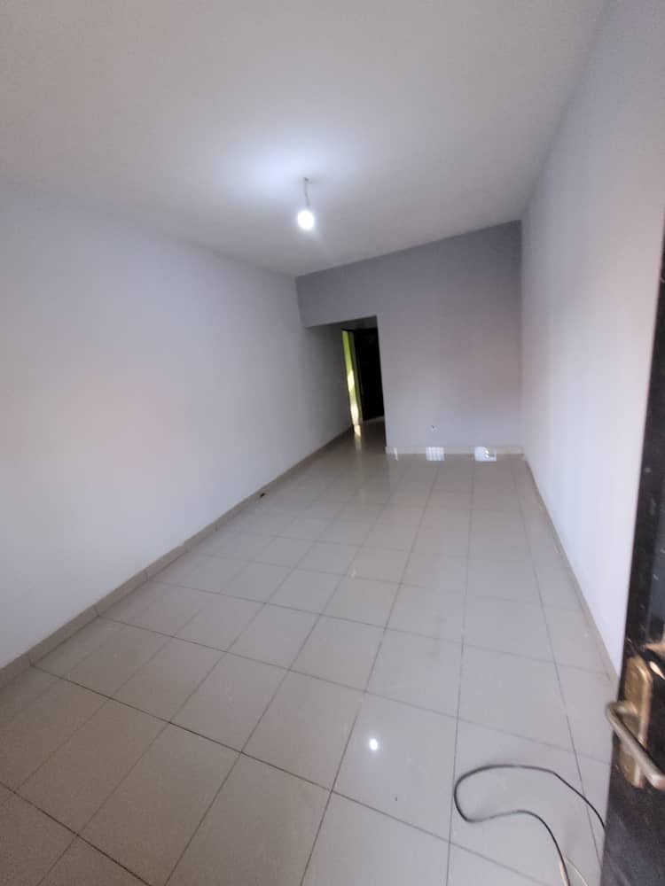 Studio à louer, Biyemassi, Yaoundé 