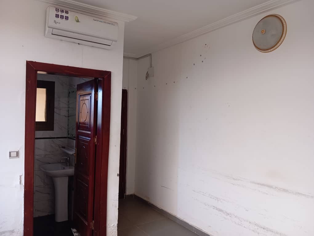 Bureau à louer, Bastos, Yaoundé 