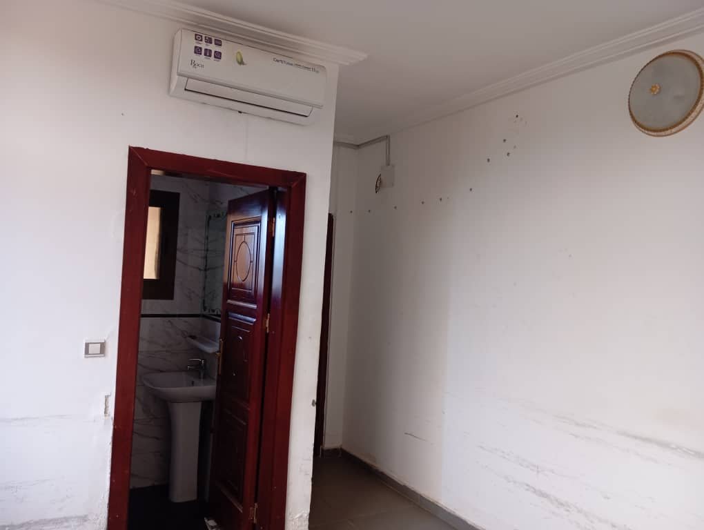 Bureau à louer, Bastos, Yaoundé 
