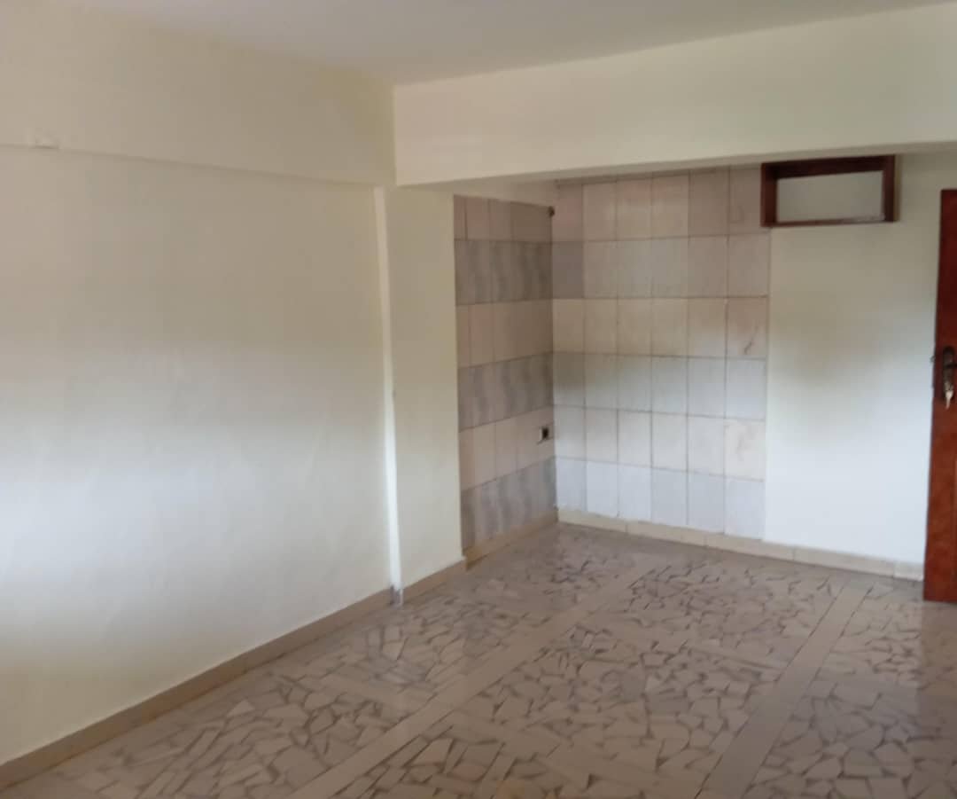 Chambre à louer, Bastos, Yaoundé 