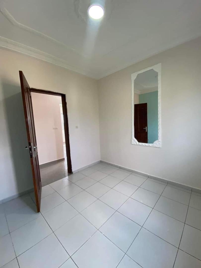 Studio moderne à louer, Nkoabang, Yaoundé  