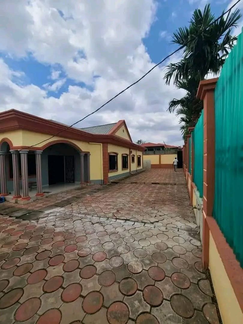 Villa à louer, Mvan, Yaoundé 