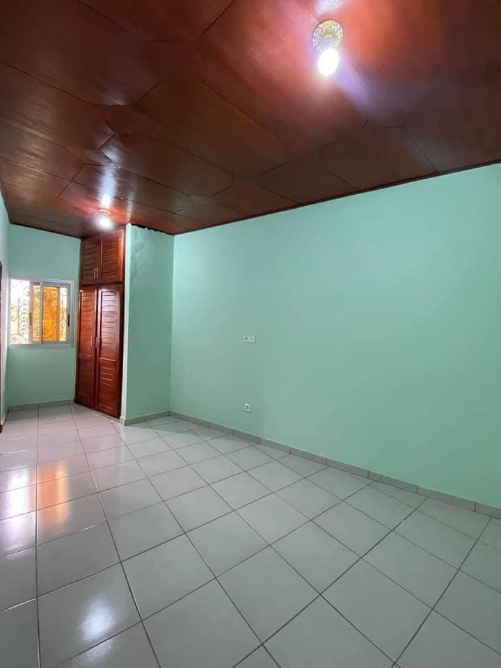 Studio Ã  louer, Mimboman, YaoundÃ© 