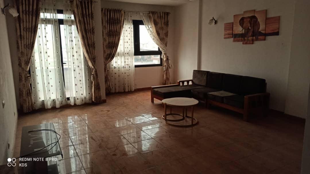 Studio non meublÃ© Ã  louer, Akwa, Douala 