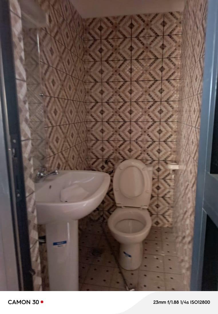 Studio non meublÃ© Ã  louer, Akwa, Douala 