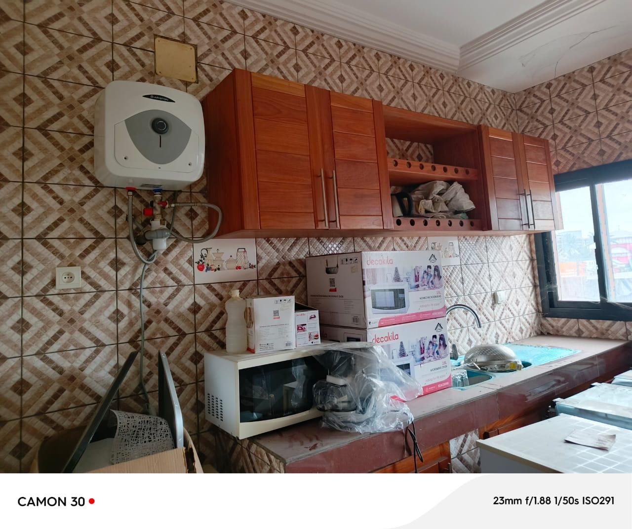 Studio non meublÃ© Ã  louer, Akwa, Douala 