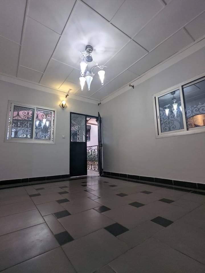 Studio à louer, Happy, Yaoundé 