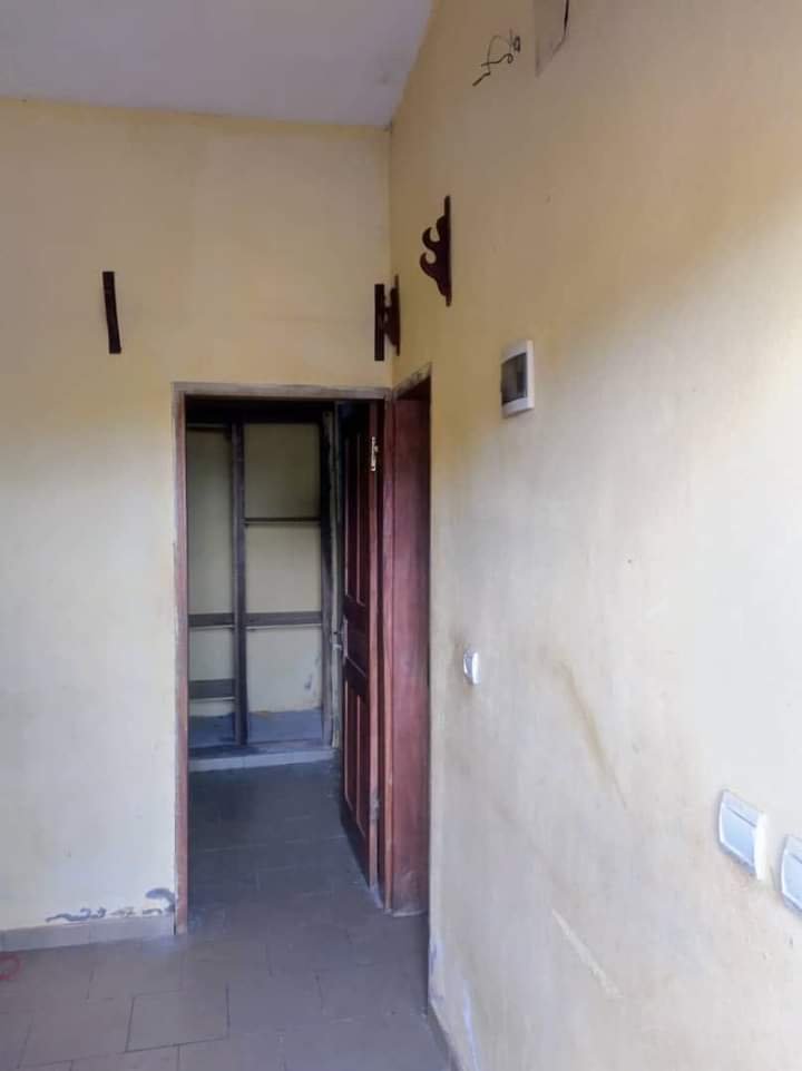 Studio moderne à louer, Biyemassi, Yaoundé 