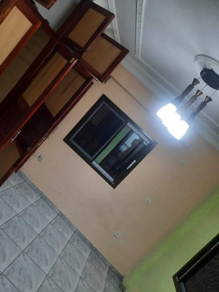 Chambre à louer, Tropicana, Yaoundé 