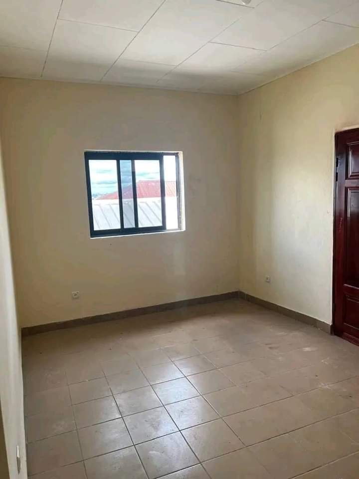 Studio moderne à louer, Nkoldongo, Yaoundé 