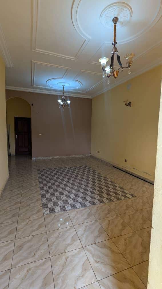Studio moderne à louer, Damas, Yaoundé 