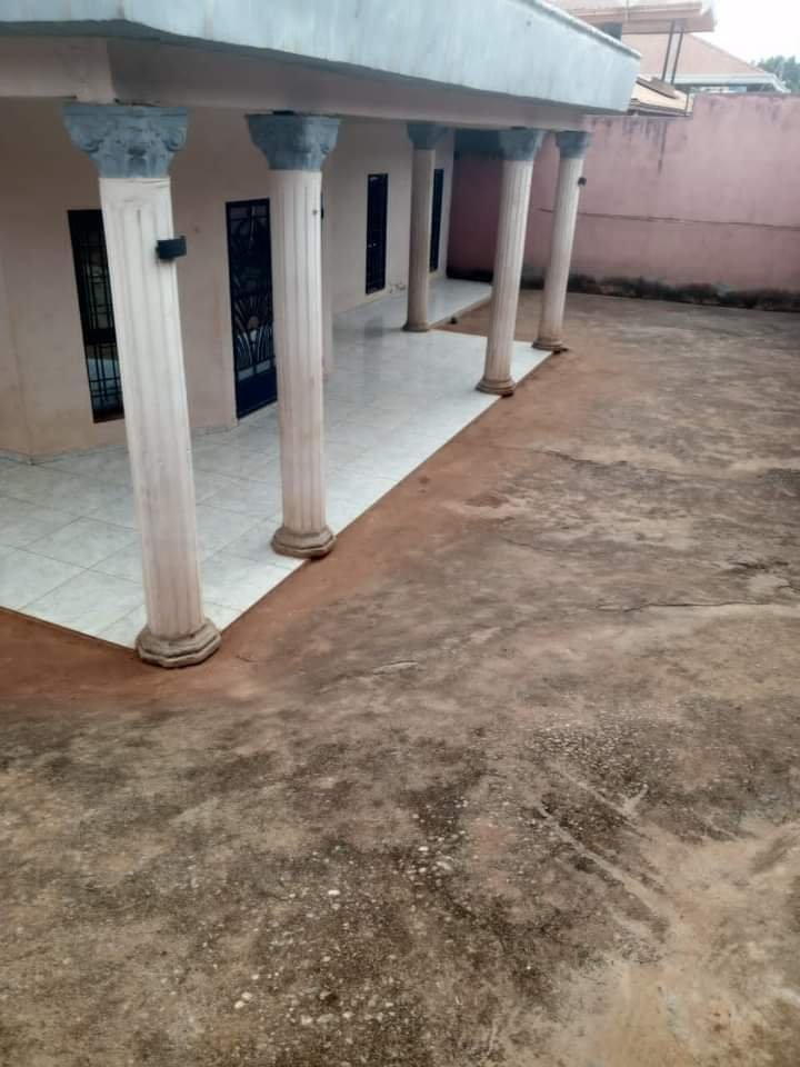 Villa à louer, Nkolmesseng, Yaoundé 