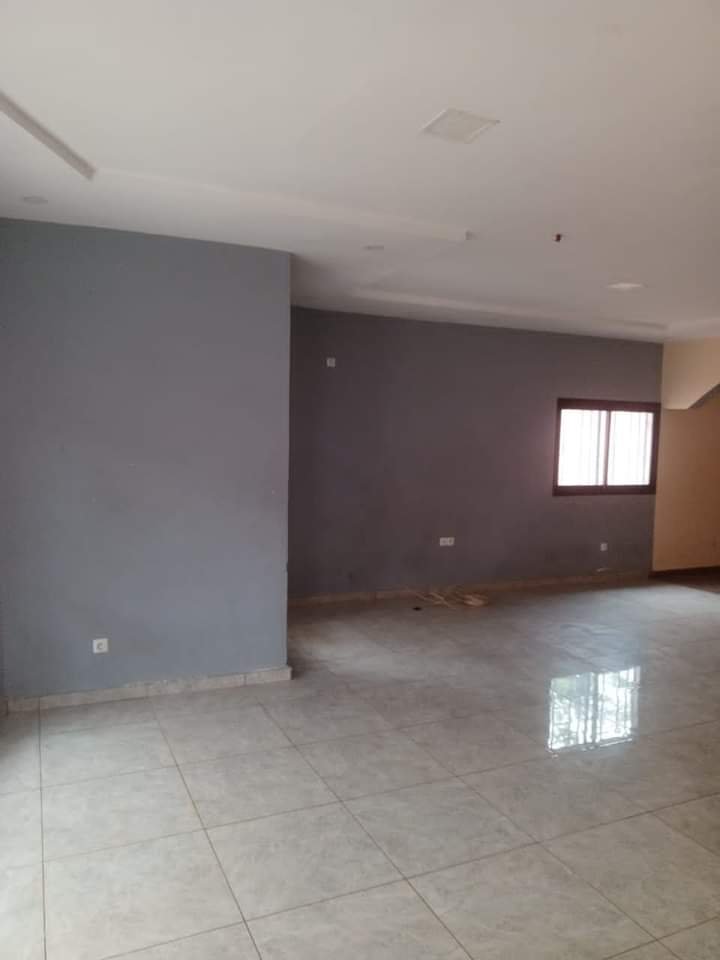 Villa à louer, Nkolmesseng, Yaoundé 