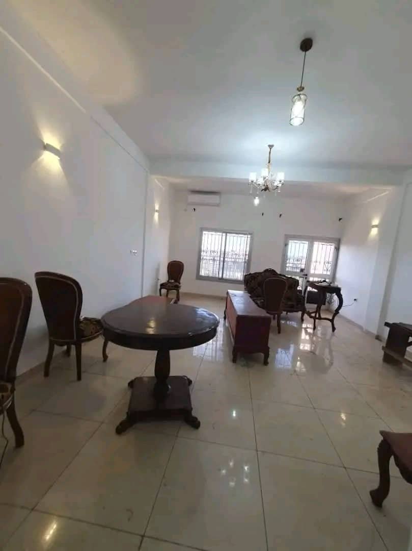Studio  à louer, Ngousso, Yaoundé 