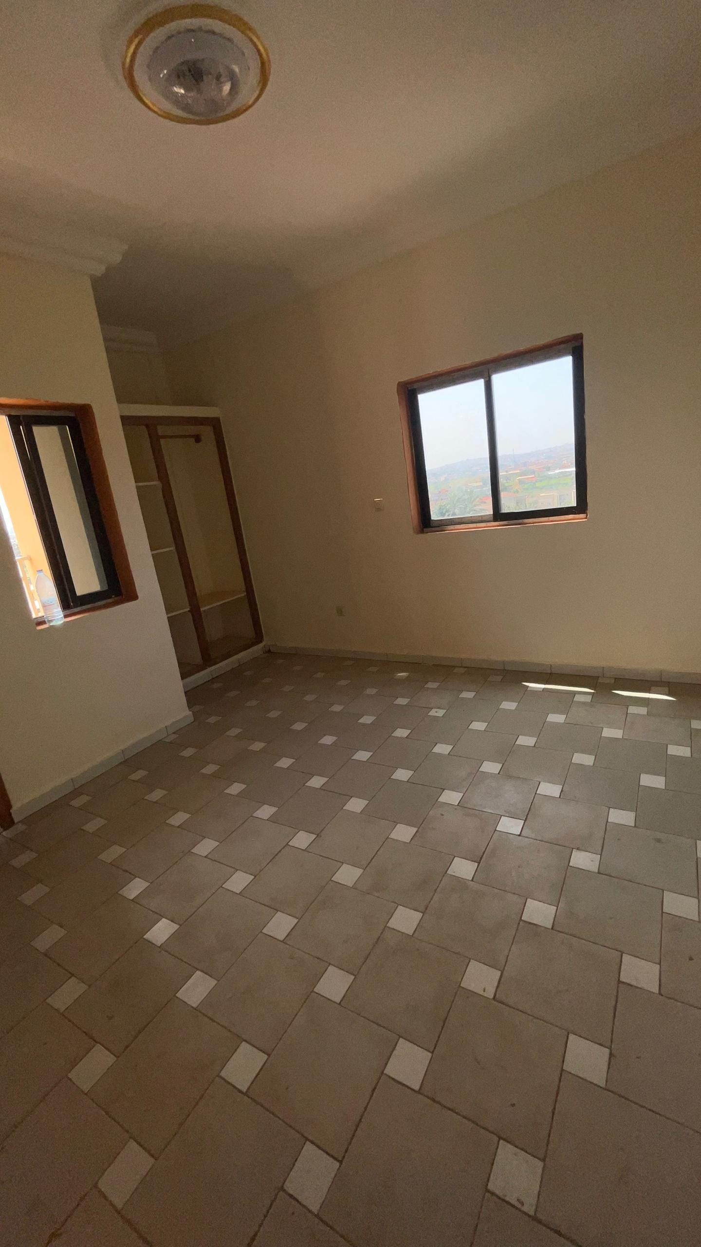 Appartement à louer, Nkolfoulou, Yaoundé 